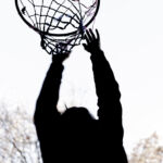 Sprung - Silhouette - Halb